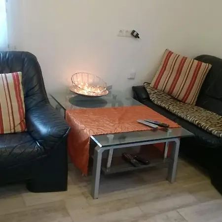 Apartment Toll Mit Privatem Eingang Free Parking Slbst Check-in 30 Zone Ruhig Keine