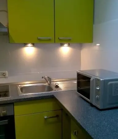 Toll Mit Privatem Eingang Free Parking Slbst Check-in 30 Zone Ruhig Keine * ドゥイスブルグ