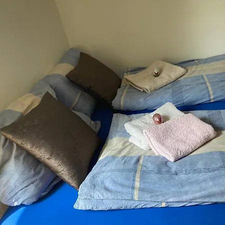 Toll Mit Privatem Eingang Free Parking Slbst Check-in 30 Zone Ruhig Keine Apartment Duisburg