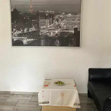 Toll Mit Privatem Eingang Free Parking Slbst Check-in 30 Zone Ruhig Keine ドゥイスブルグ