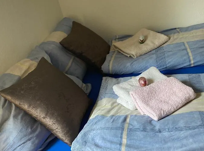 Toll Mit Privatem Eingang Free Parking Slbst Check-in 30 Zone Ruhig Keine Apartman Duisburg